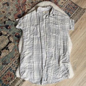 Thread and supply gray & white shirt
